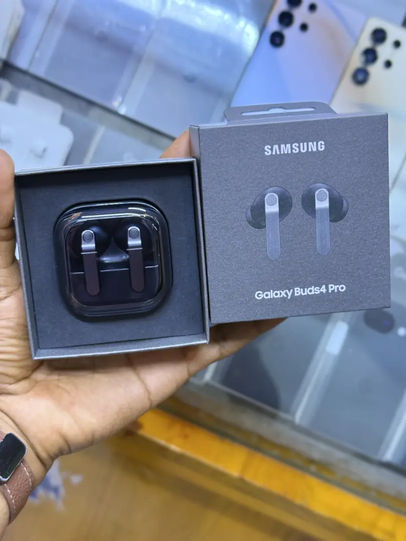Samsung Galaxy Buds 4 Pro thumbnail 2