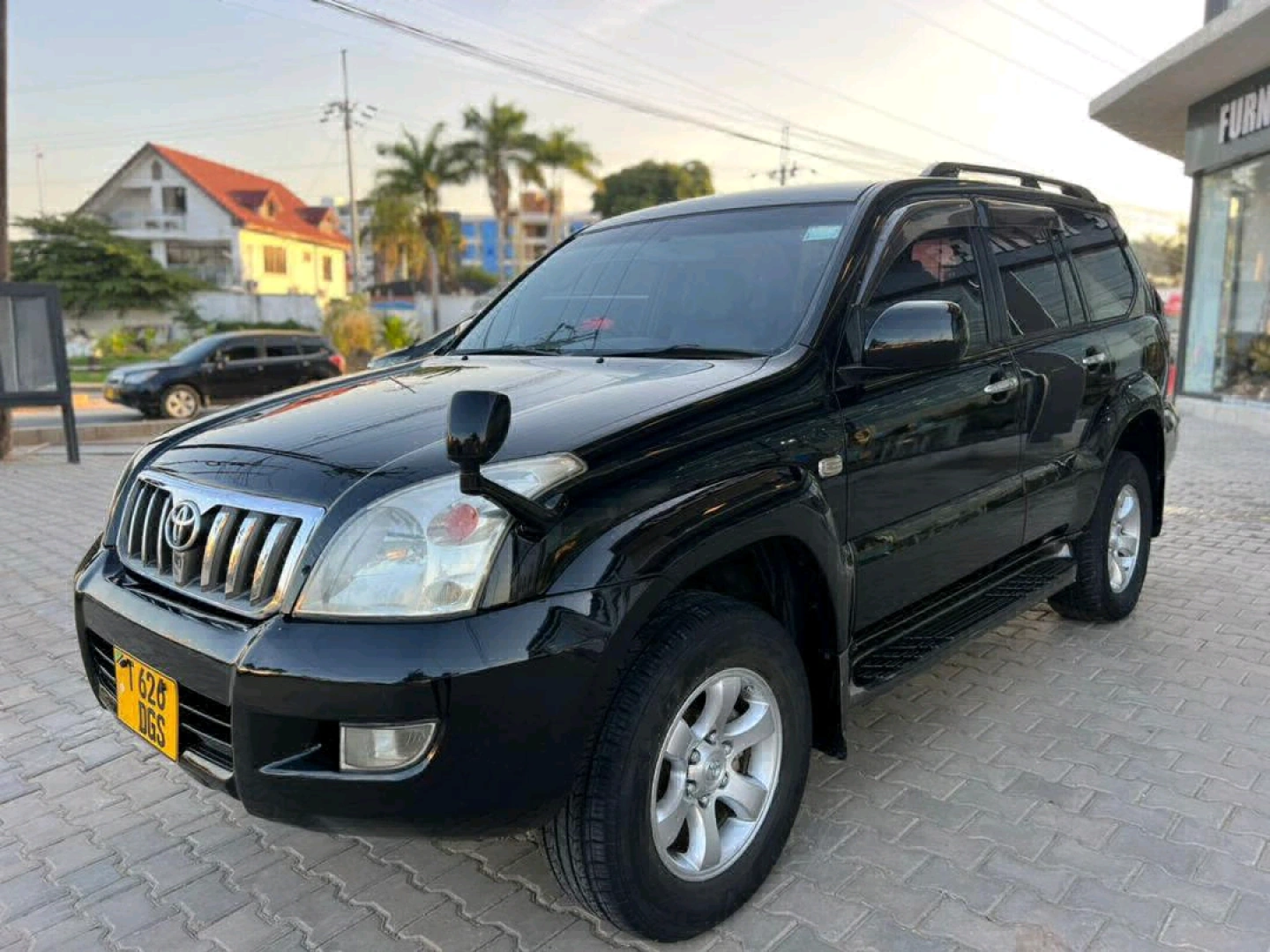 Toyota Land Cruiser Prado 120 Diamond 2010 thumbnail 4
