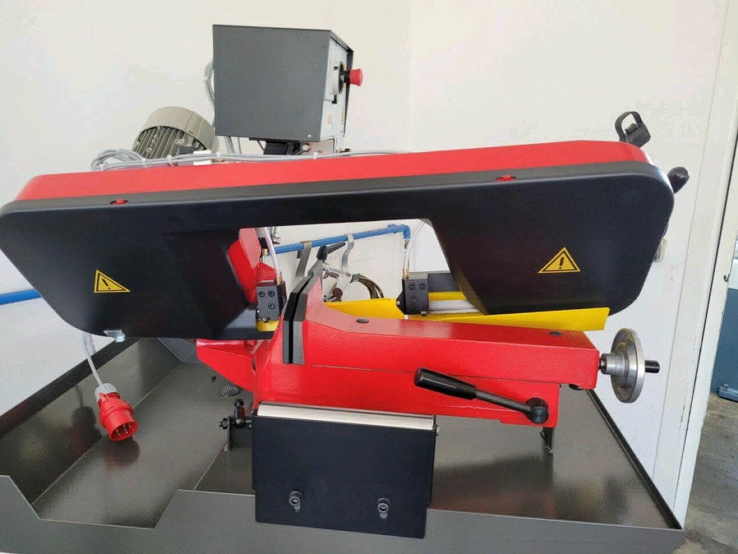 Metal Cutting Machine for Sale thumbnail 2