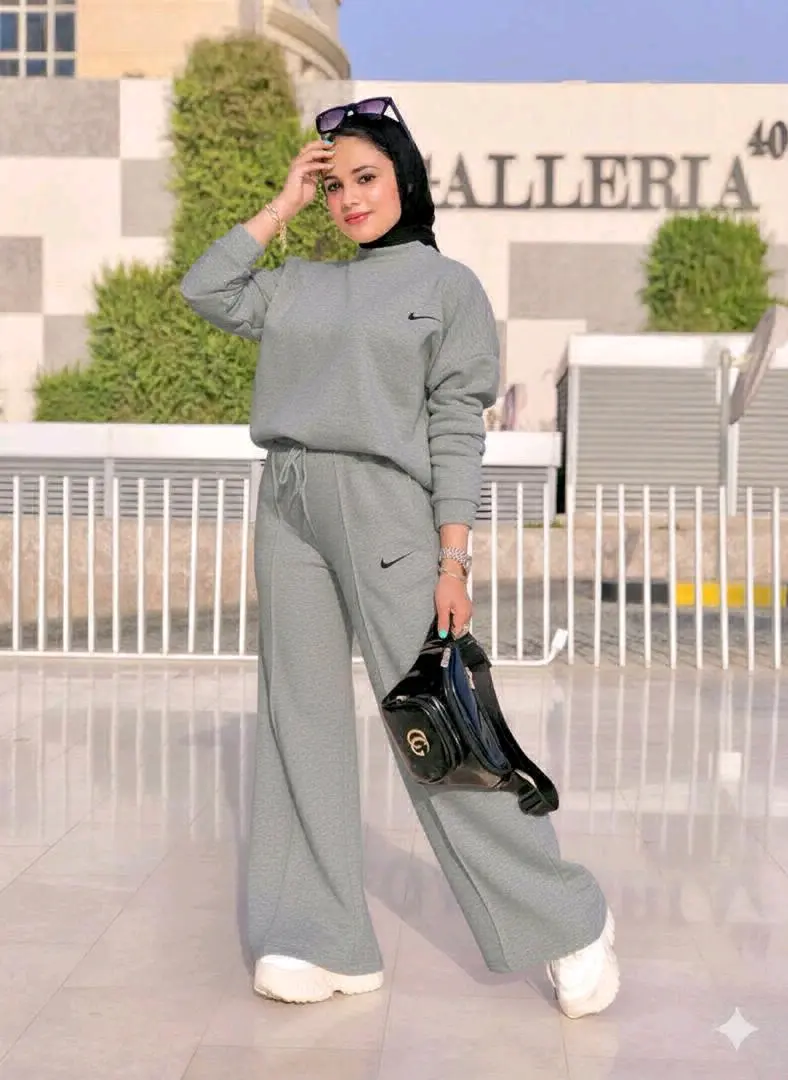 Nike Tracksuits (2-Piece) - Sizes M & XL thumbnail 3