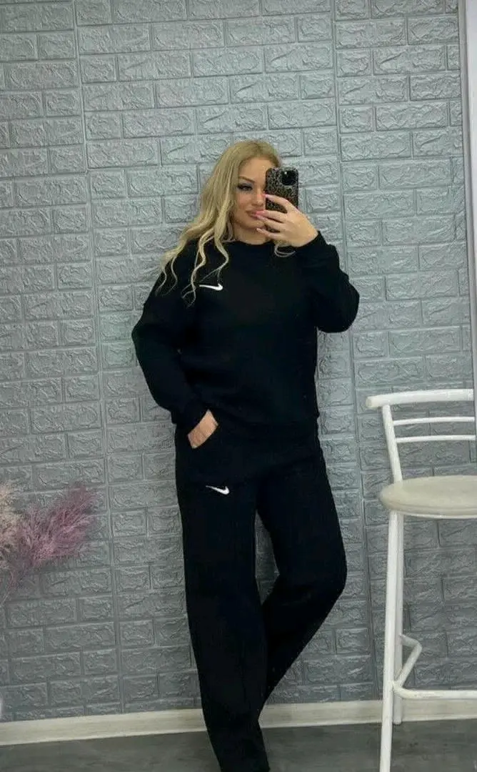 Nike Tracksuits (2-Piece) - Sizes M & XL thumbnail 7