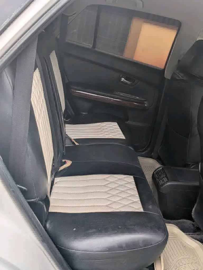 Toyota Harrier 2005 Pearl White T212 DBX thumbnail 7