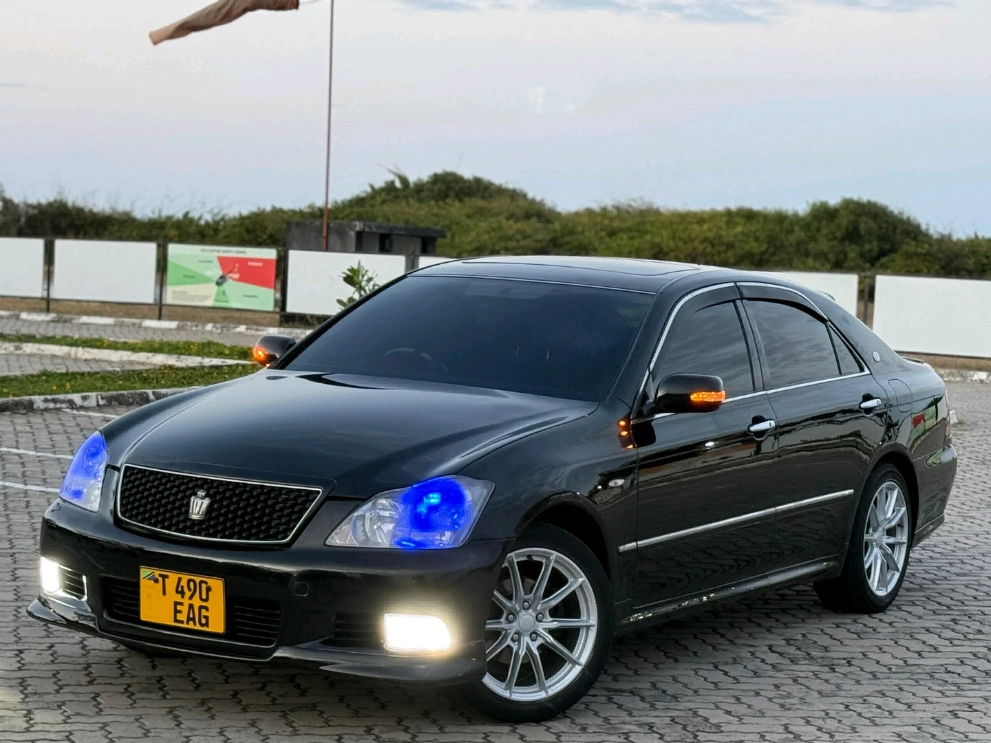 Toyota Crown Athlete 2006 Black thumbnail 3