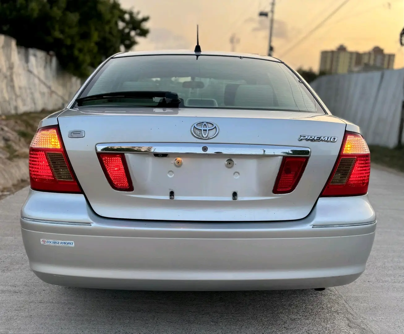 Toyota Premio 2003 Silver, Low Mileage thumbnail 3