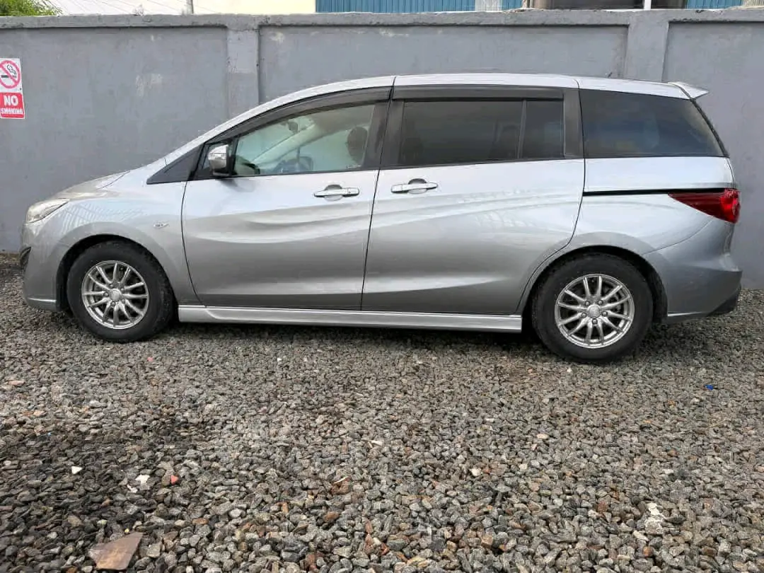 Silver Mazda Premacy 2016 thumbnail 6