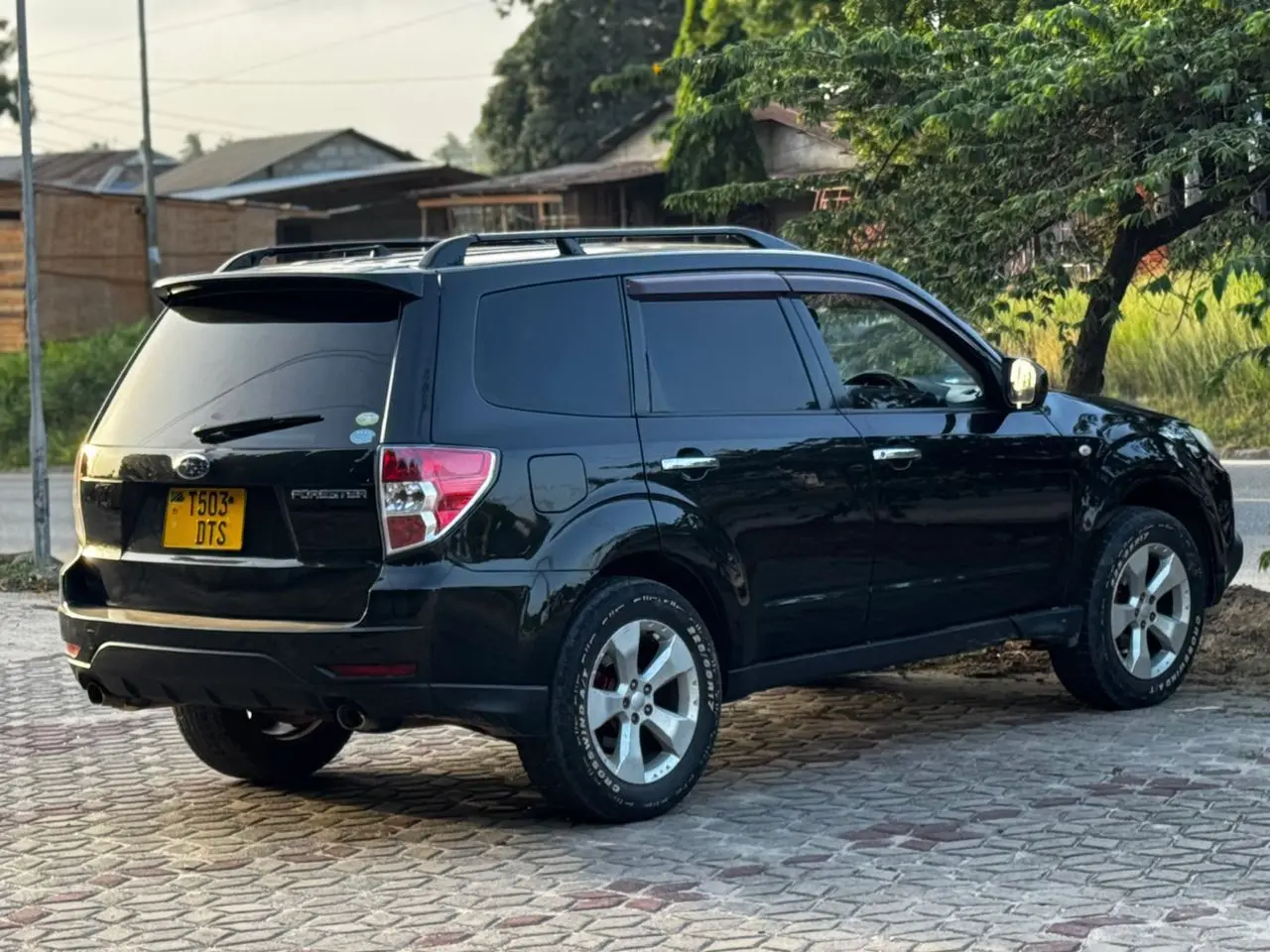 Subaru Forester thumbnail 2