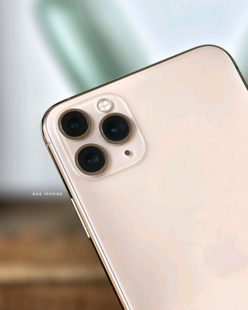 Apple iPhone 11 Pro Max 256GB thumbnail 2