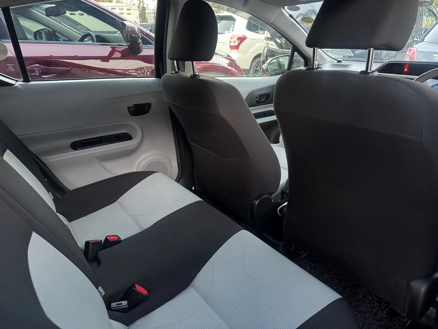 Toyota Aqua in Mint Condition for Sale thumbnail 6