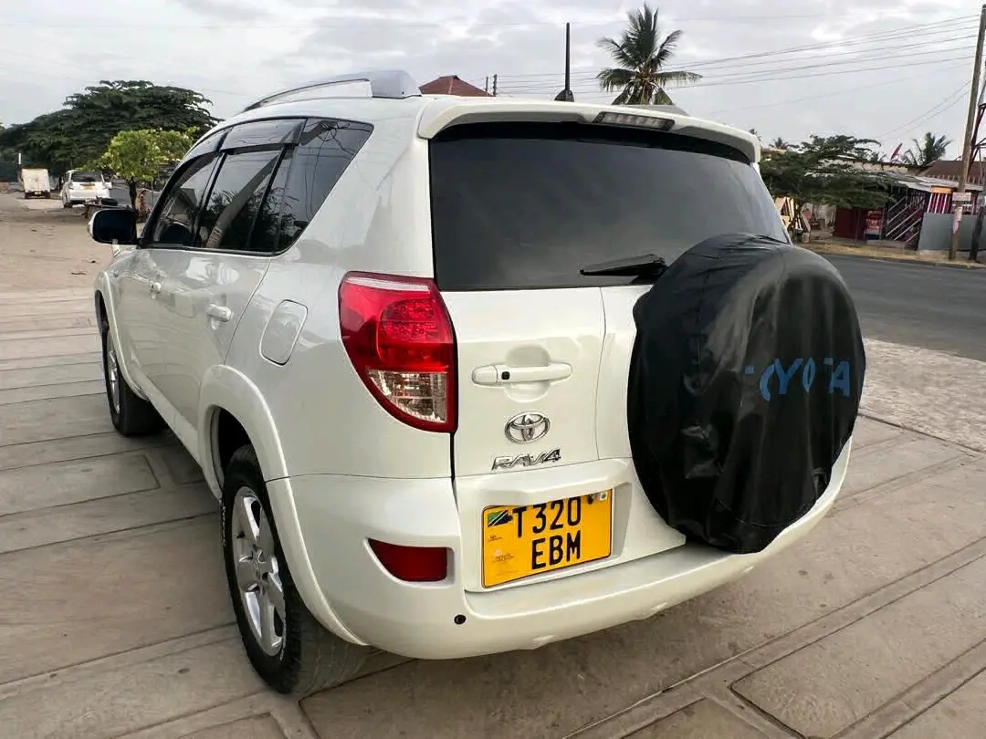 Toyota RAV4 2007, Automatic, AC thumbnail 5