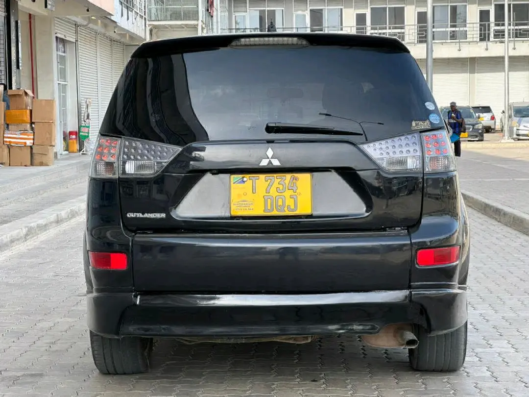 2007 Mitsubishi Outlander, Black, Automatic thumbnail 6