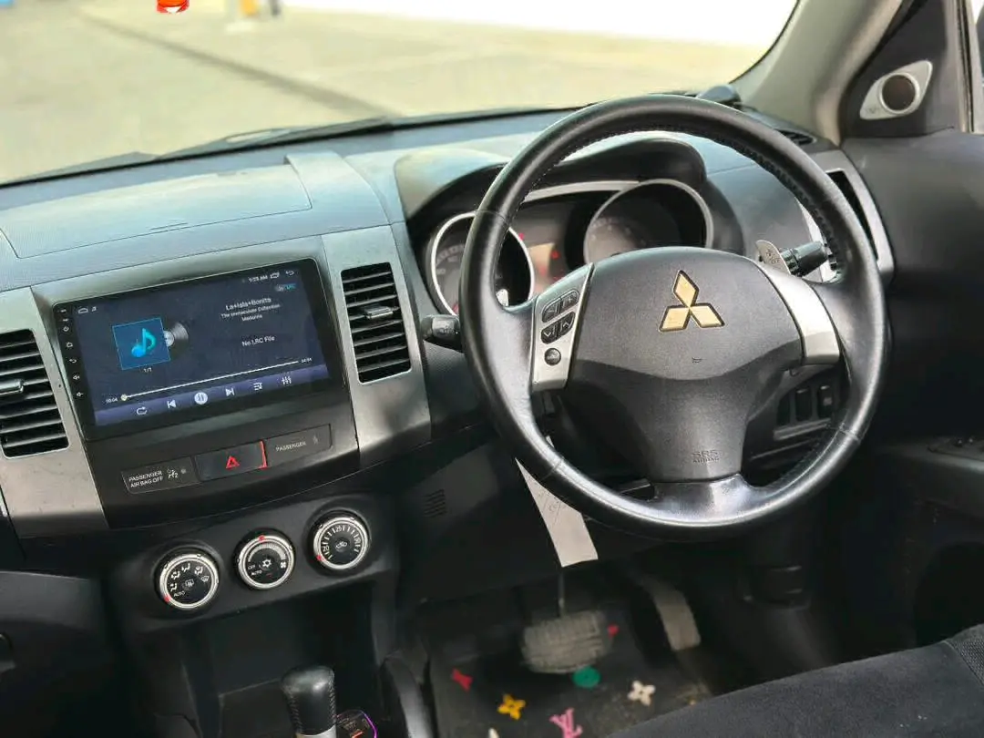 2007 Mitsubishi Outlander, Black, Automatic thumbnail 8