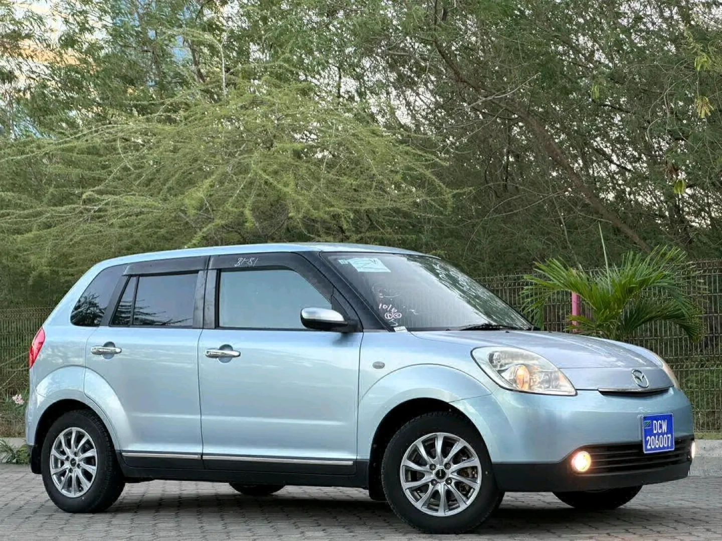 Mazda Verisa 2008 Low Mileage for Sale DSM thumbnail 6