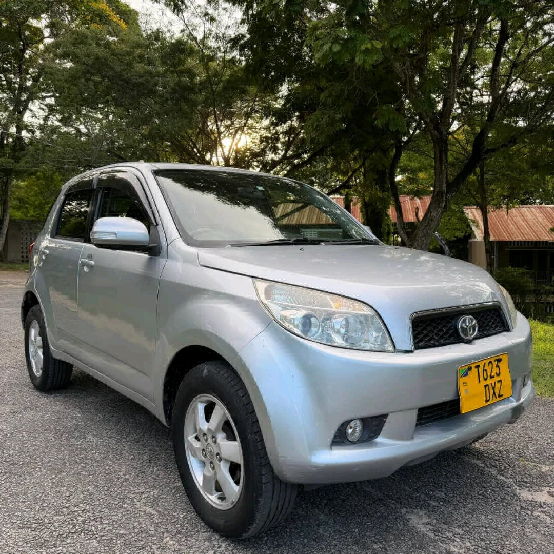 Toyota Rush SUV DXZ 2008 Model thumbnail 5