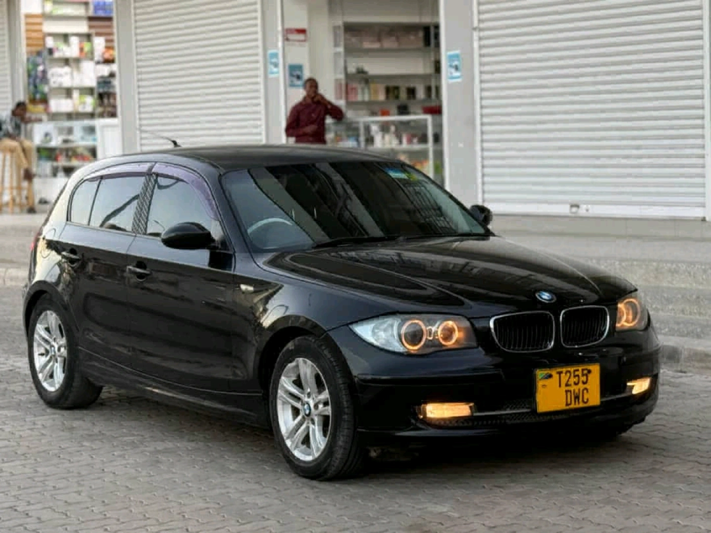 BMW 1 Series Hatchback 1990 cc