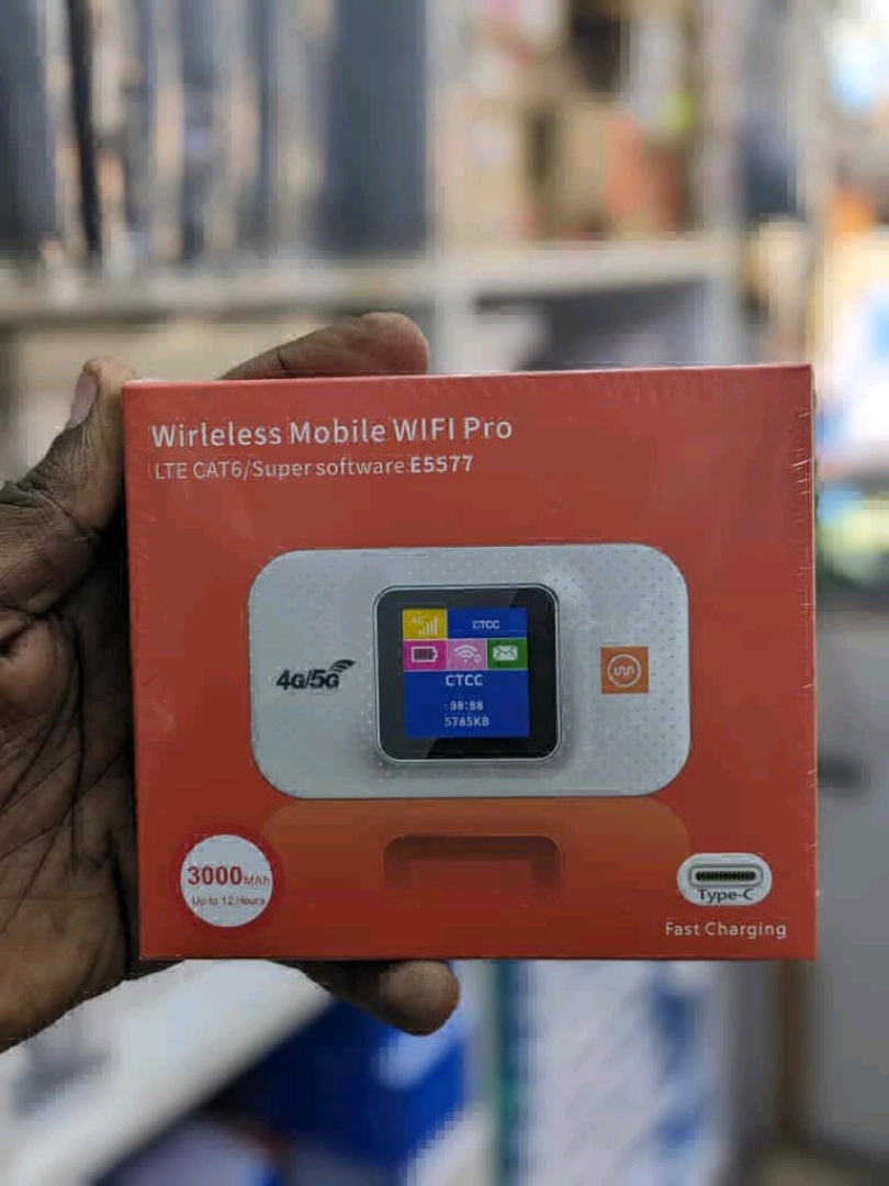 Universal Wireless Mobile WiFi Pro (MiFi) E5577