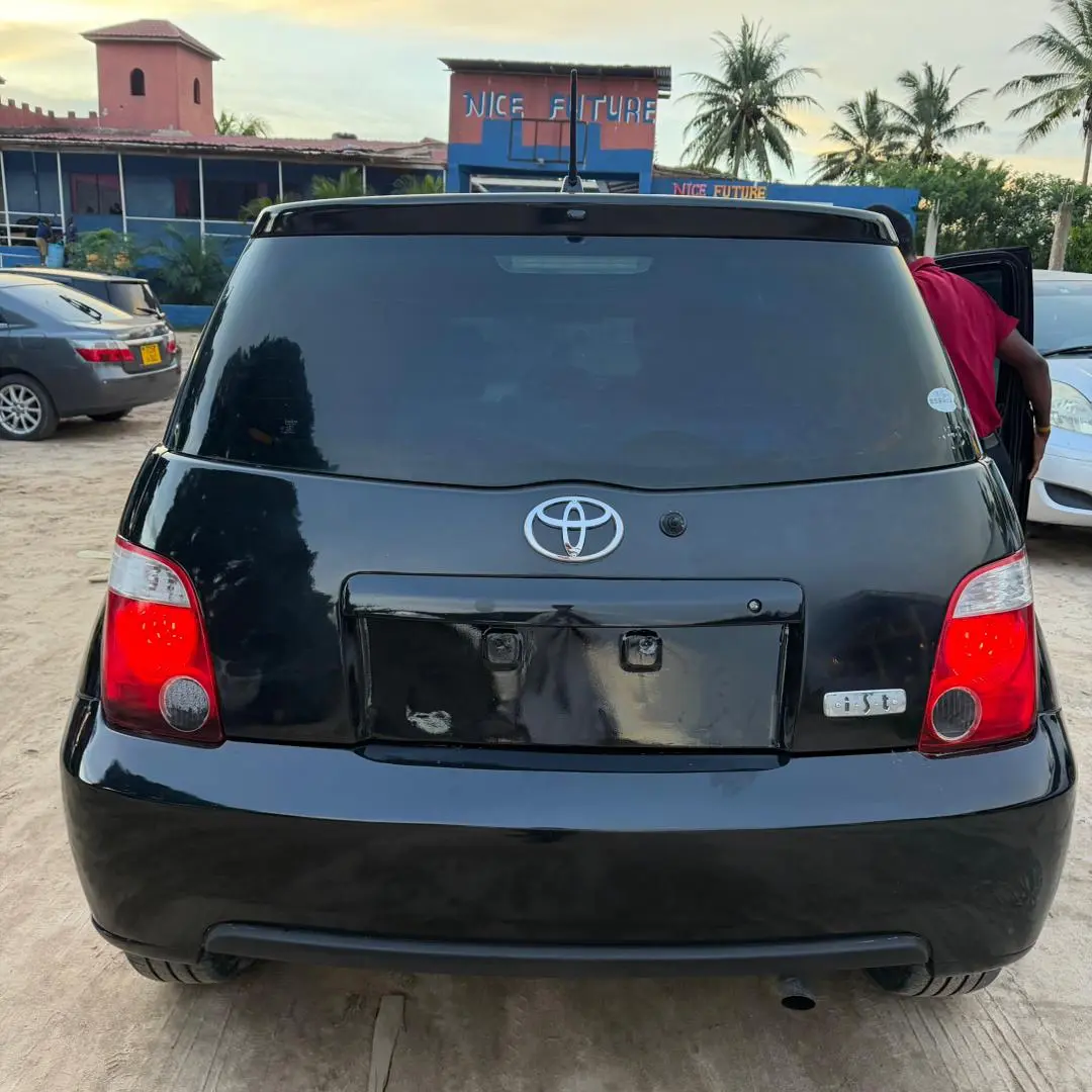 Toyota Ist - Reg DBZ thumbnail 4