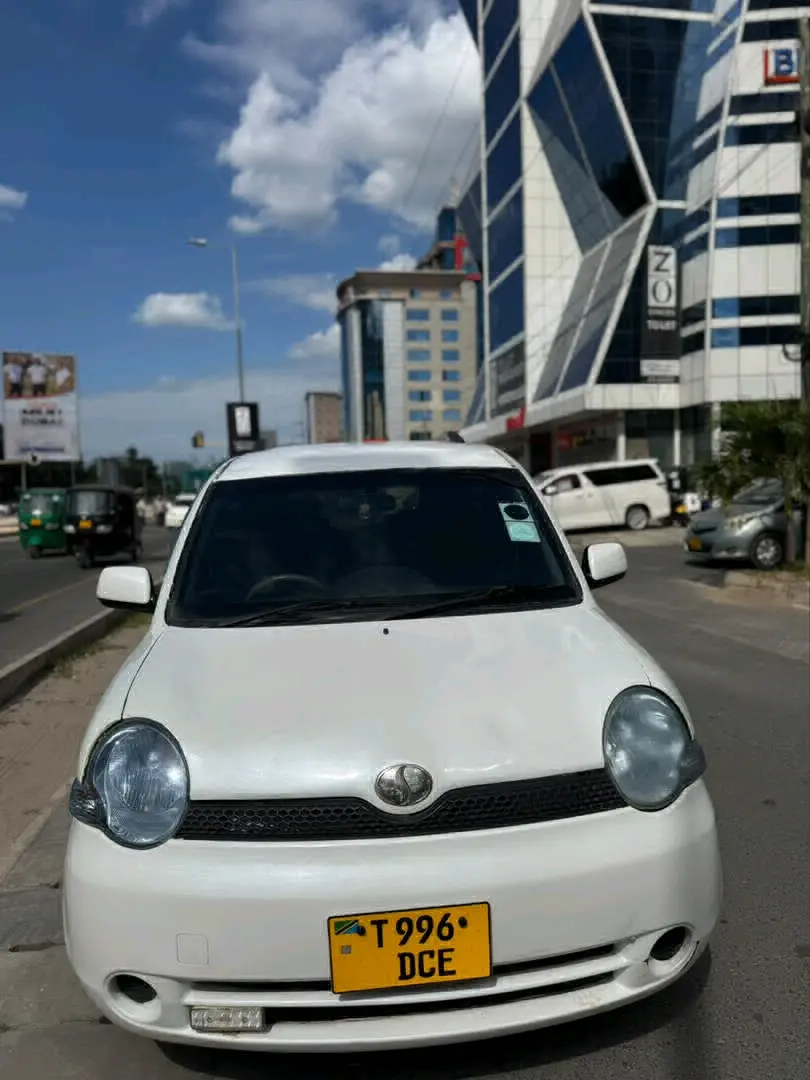 Toyota Sienta