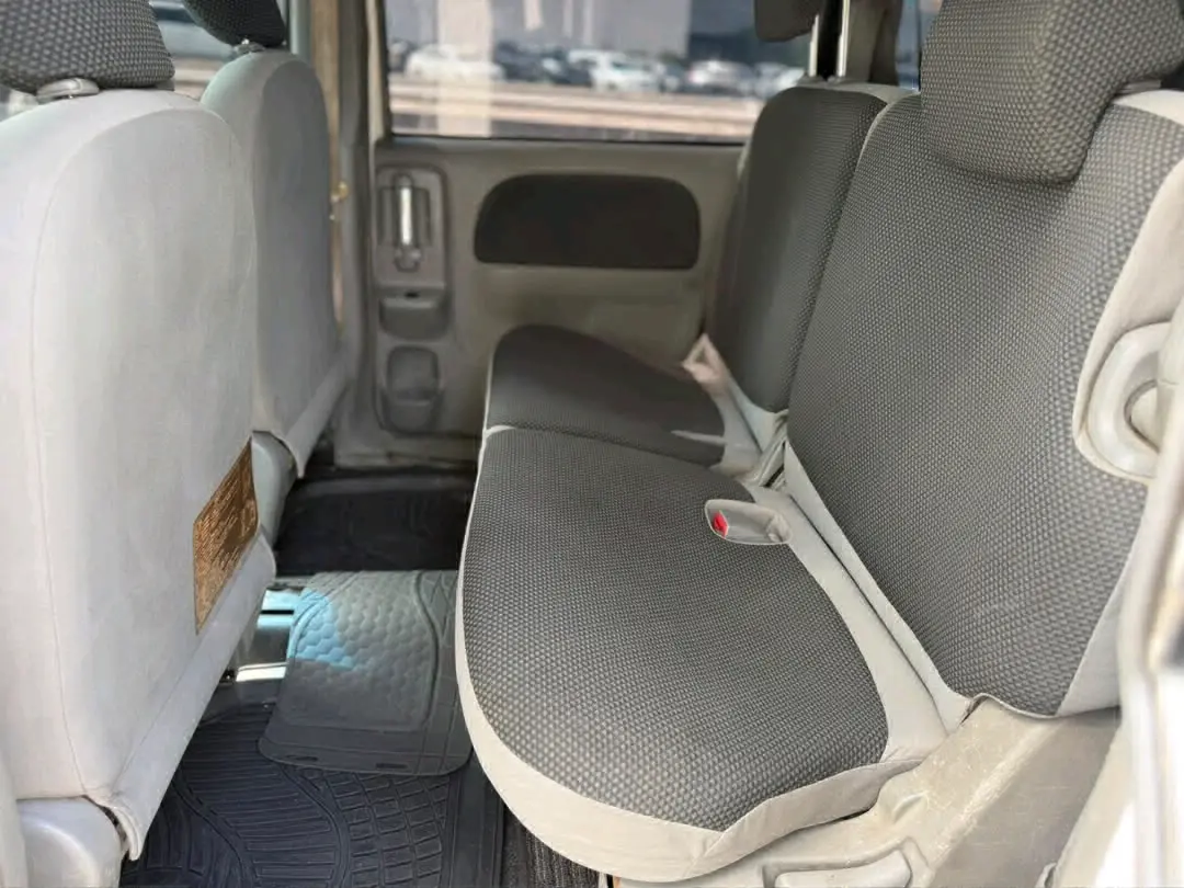 Toyota Sienta thumbnail 5