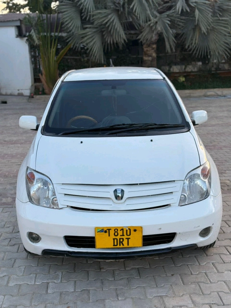 Toyota Ist DRT Full AC Music System