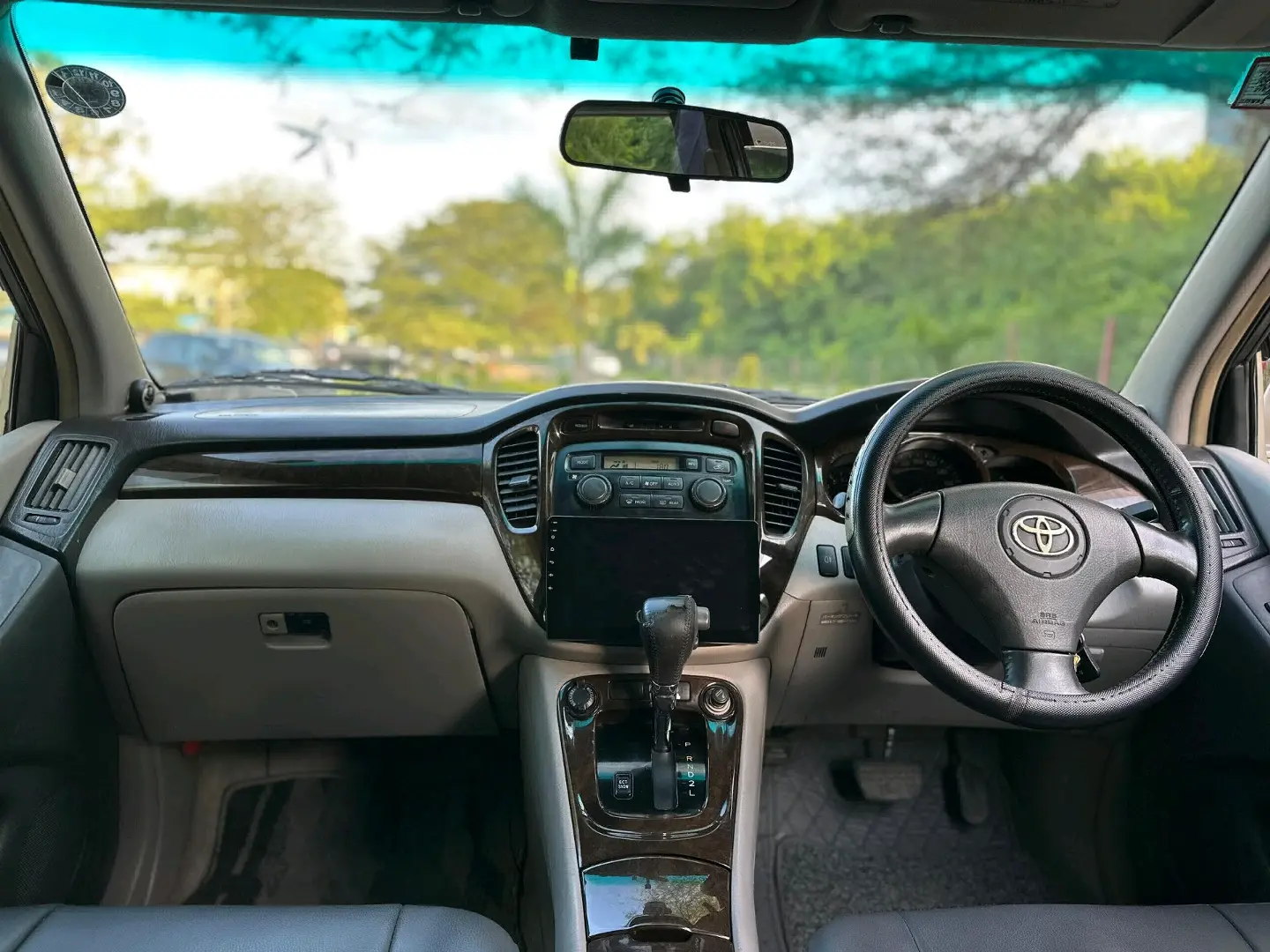 Toyota Kluger L Four 2005 thumbnail 5