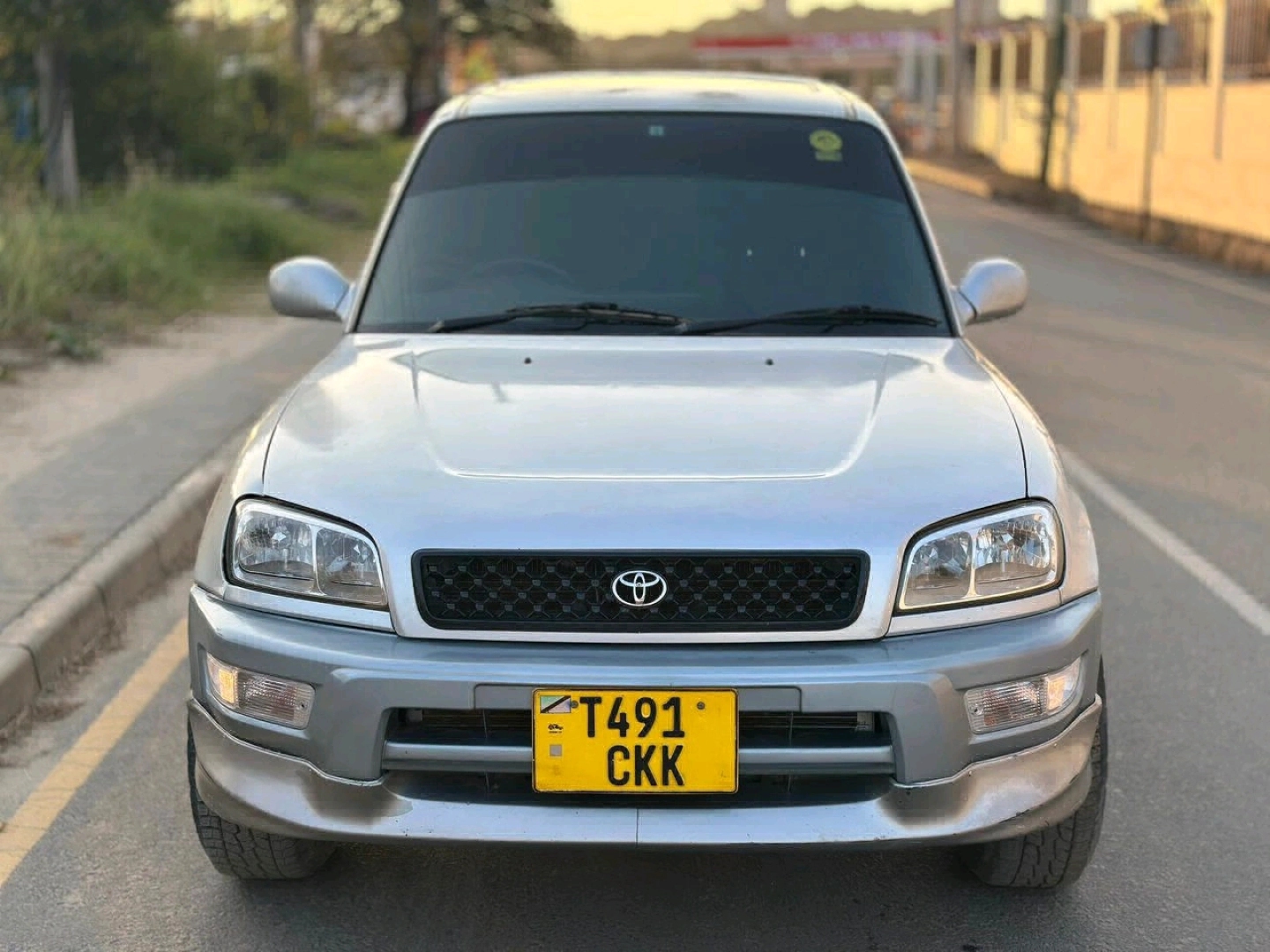Silver Toyota Rav4 L 1999 Automatic 2WD