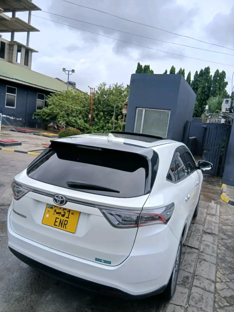 Toyota Harrier Anaconda 2015