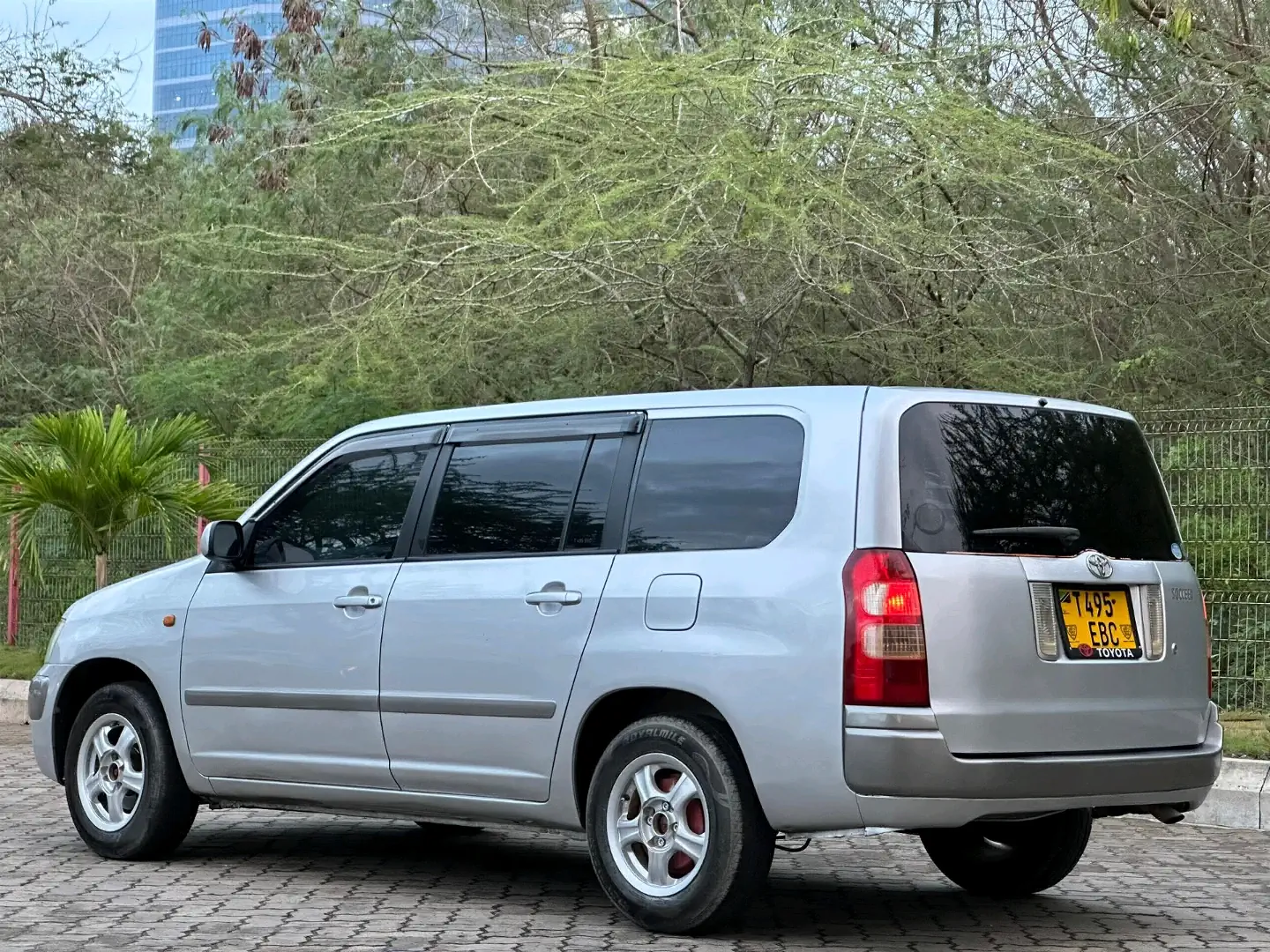 2006 Toyota Succeed Van 1498cc (Clean Condition) thumbnail 3
