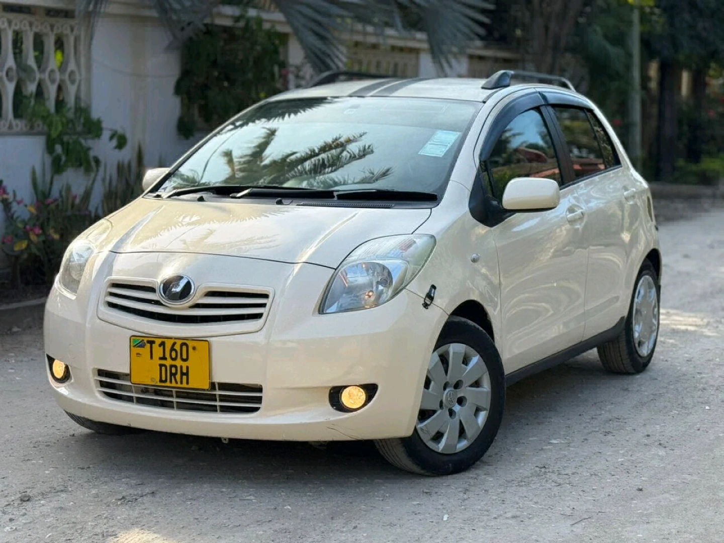 Toyota Vitz New Model 2006 (1290cc) Full AC thumbnail 3