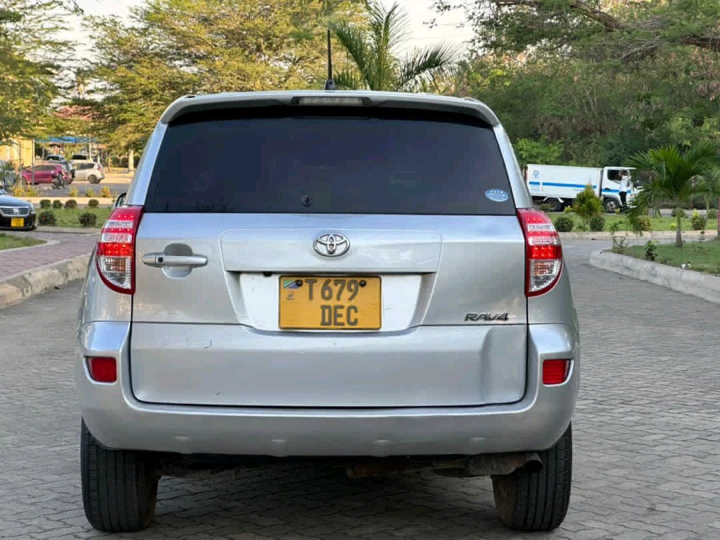 Toyota RAV4 Miss Tanzania 2010 Silver SUV thumbnail 2