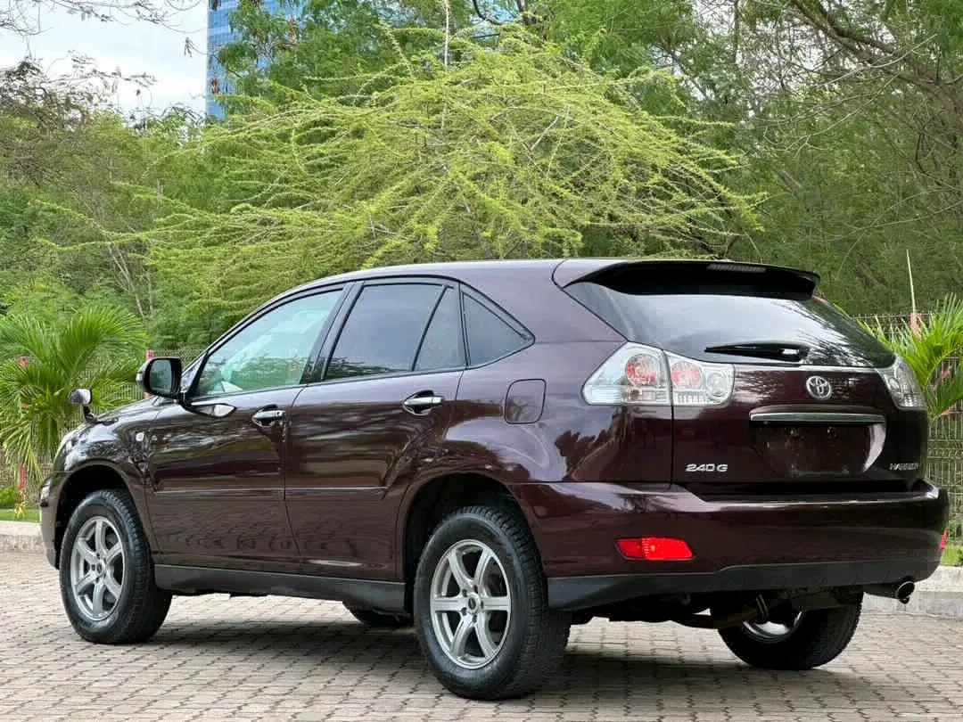 Toyota Harrier 240G thumbnail 4