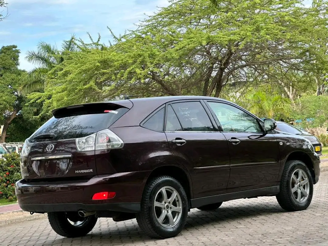 Toyota Harrier 240G thumbnail 7
