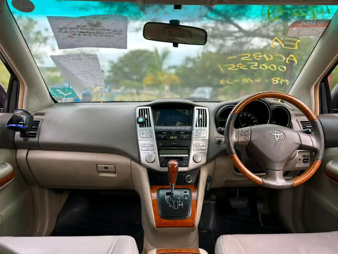 Toyota Harrier 240G thumbnail 9