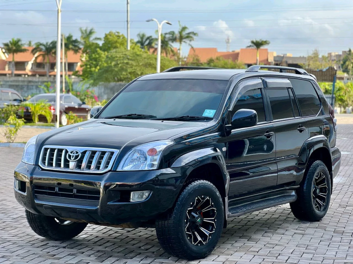 Toyota Land Cruiser Prado 120 (2005) - 44m thumbnail 4