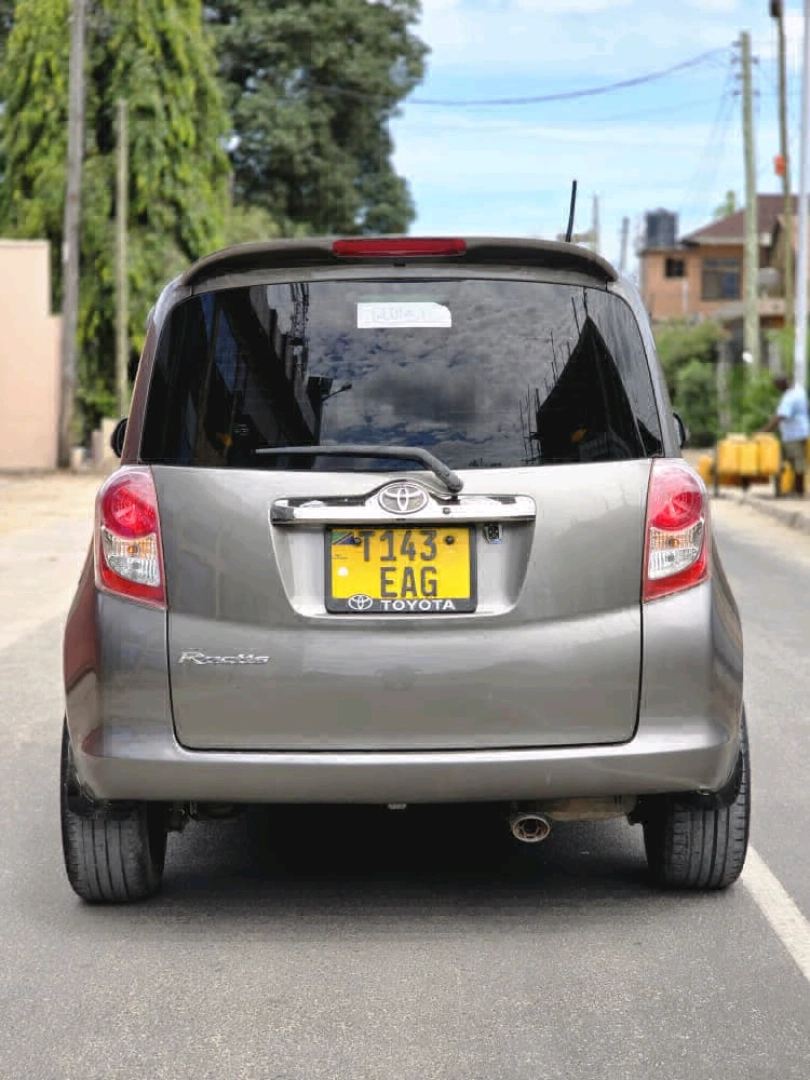Toyota Ractis 2009/2010 Automatic 1290 CC thumbnail 2
