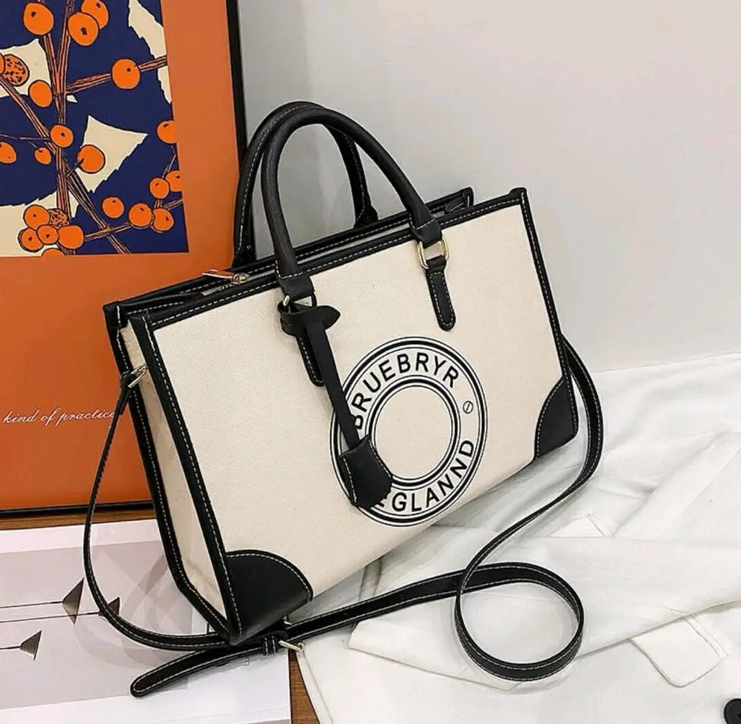 Handbag ya Pochi Quality Rangi Tofauti thumbnail 9