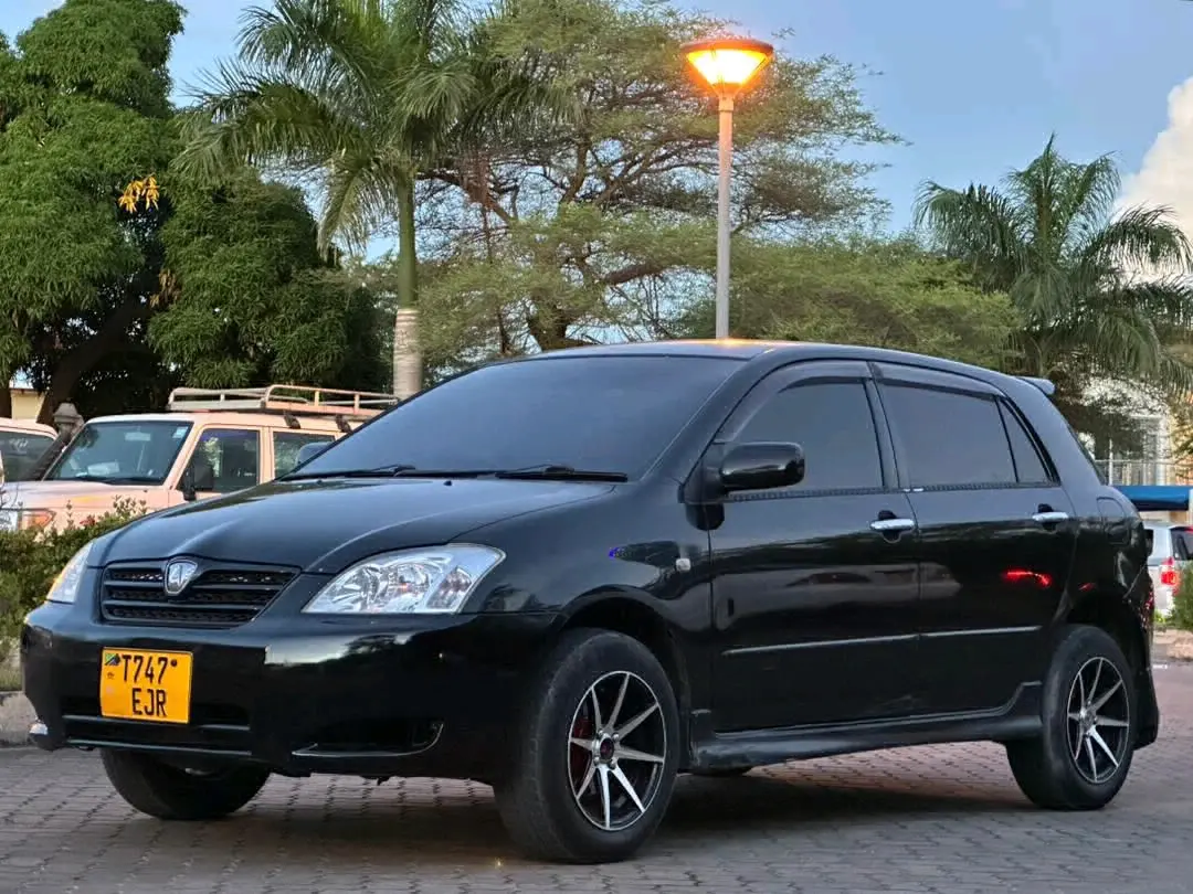 Toyota Allex - Black thumbnail 2