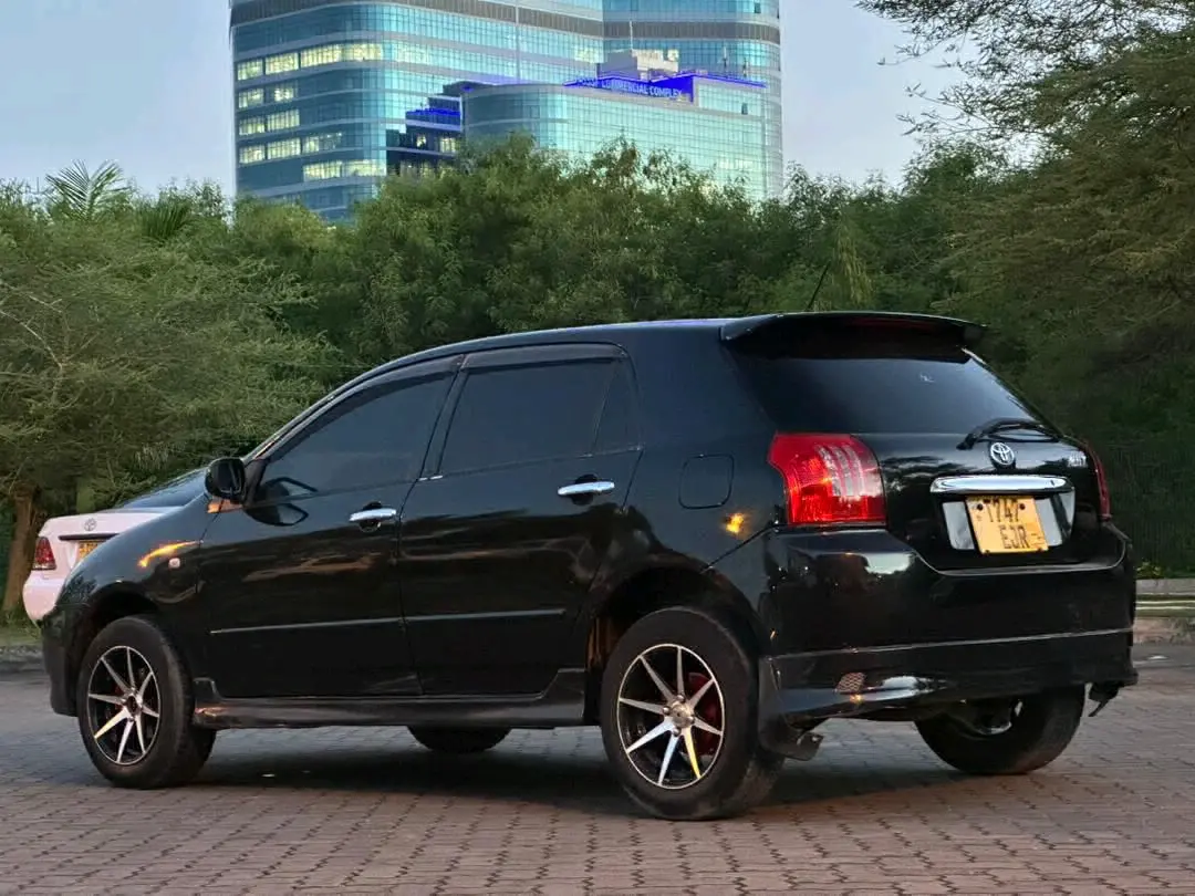Toyota Allex - Black thumbnail 6