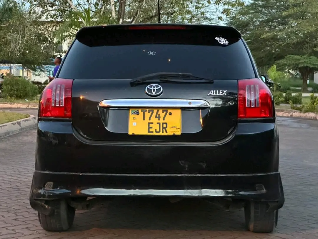 Toyota Allex - Black thumbnail 8