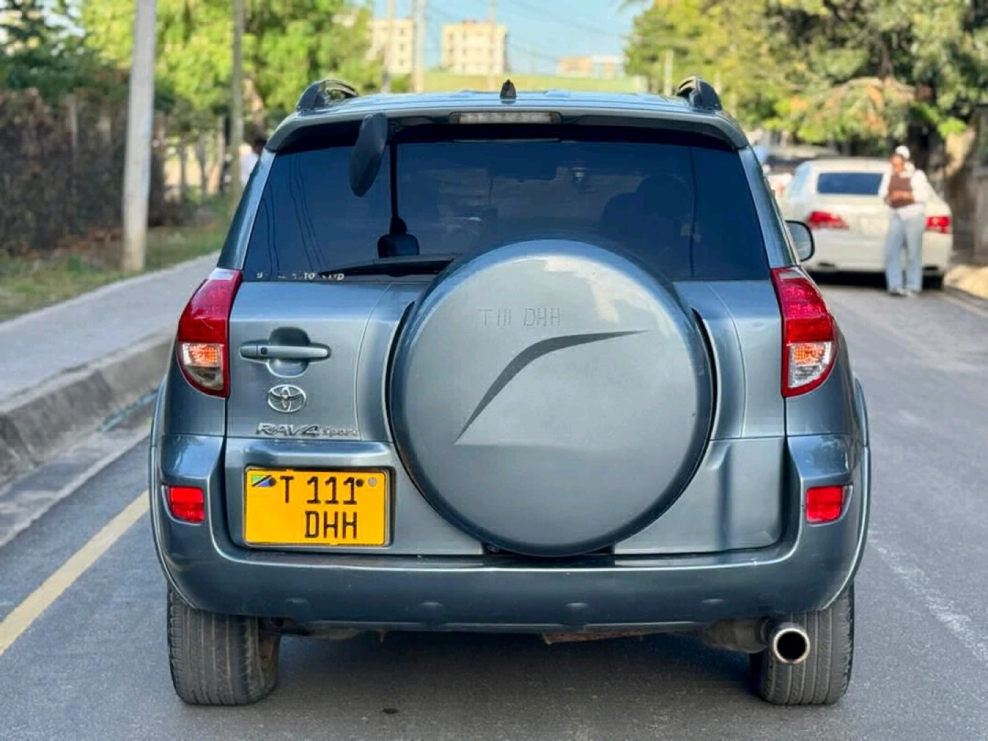 Toyota RAV4 2006 Miss Tanzania Edition (2360cc) thumbnail 2