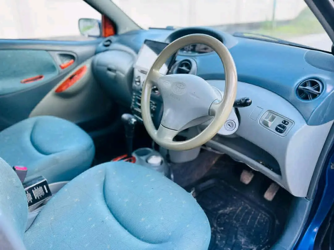 Toyota Vitz Old Model (EAQ) thumbnail 8