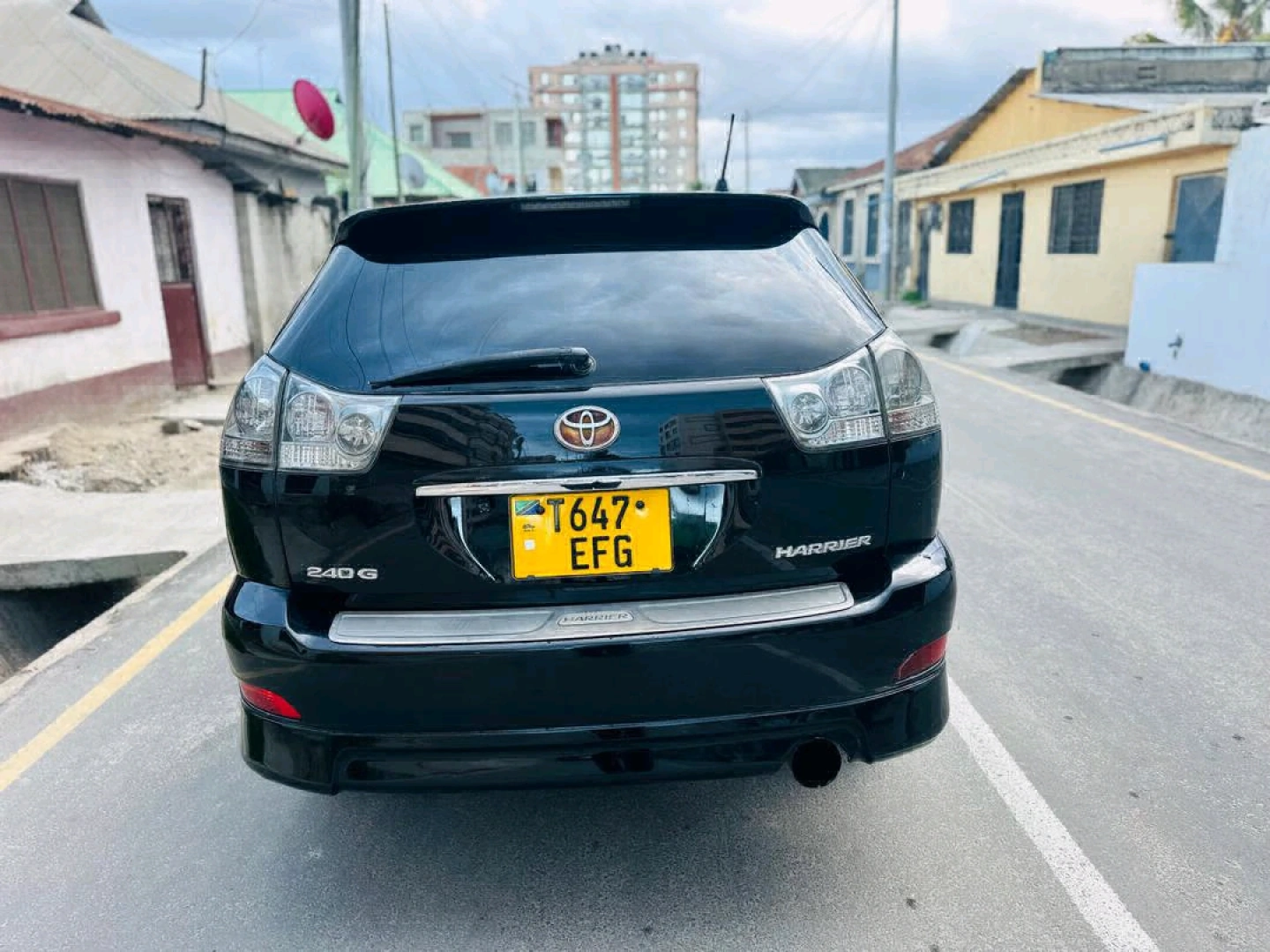Toyota Harrier SUV 2006 Black, 2360cc thumbnail 2