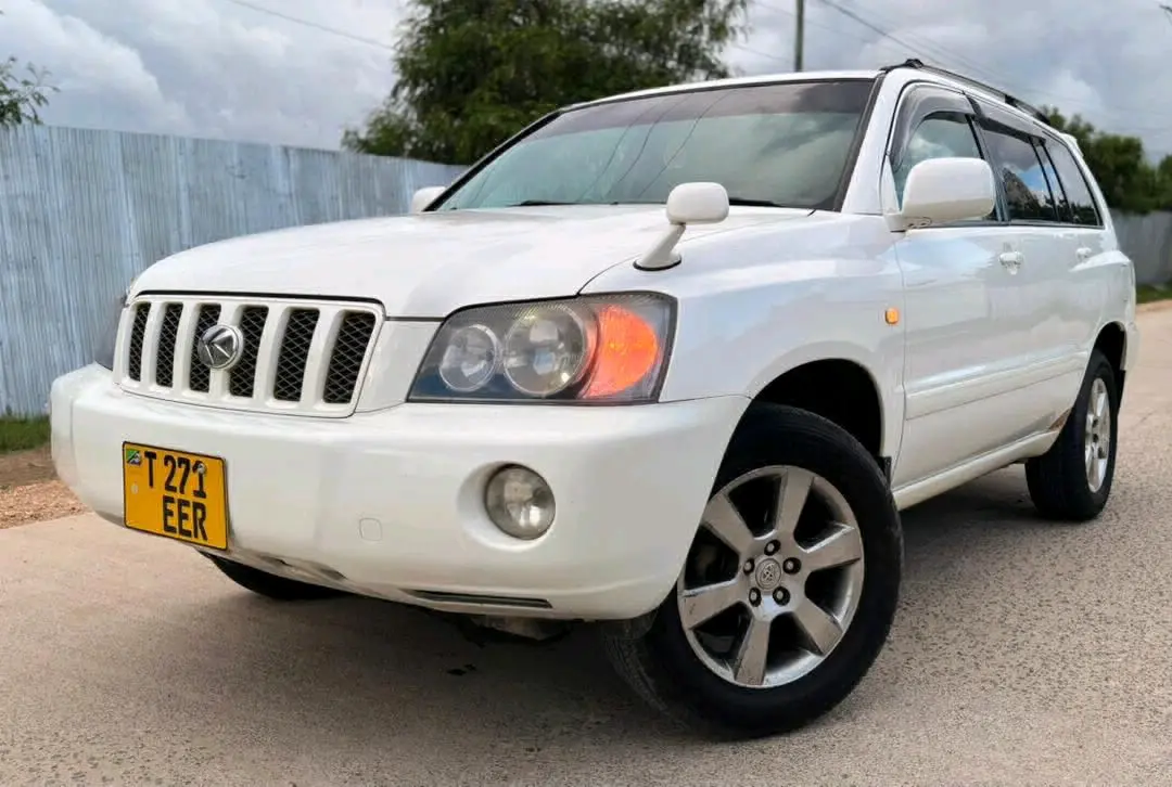 Toyota Kluger V (2002/3) thumbnail 2