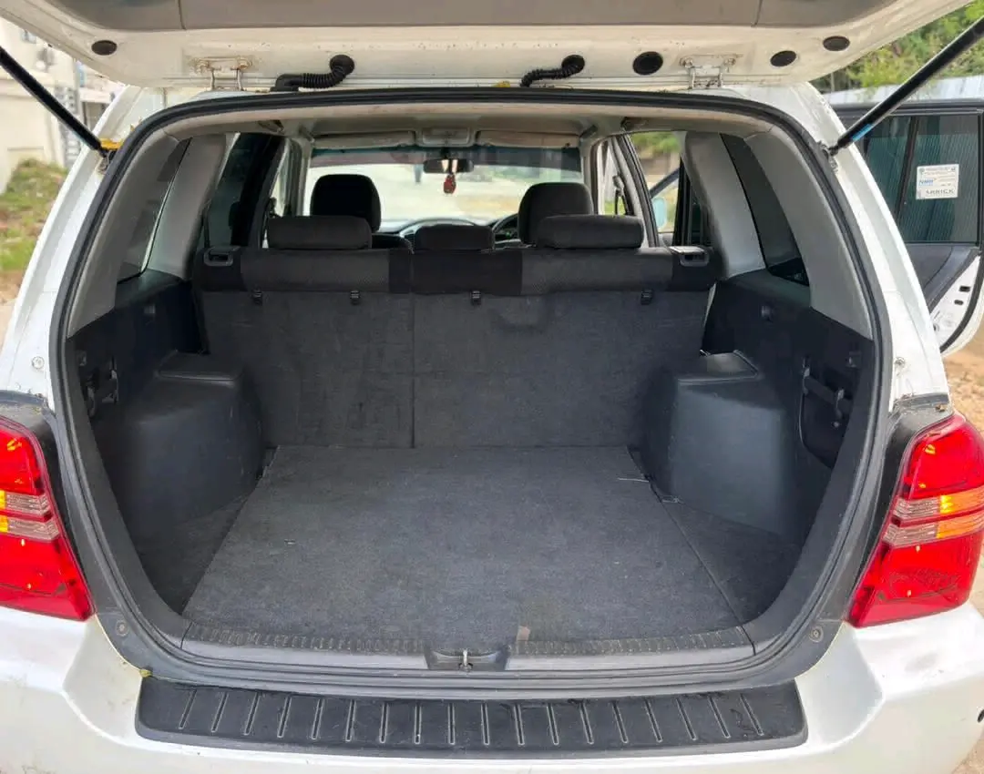 Toyota Kluger V (2002/3) thumbnail 7
