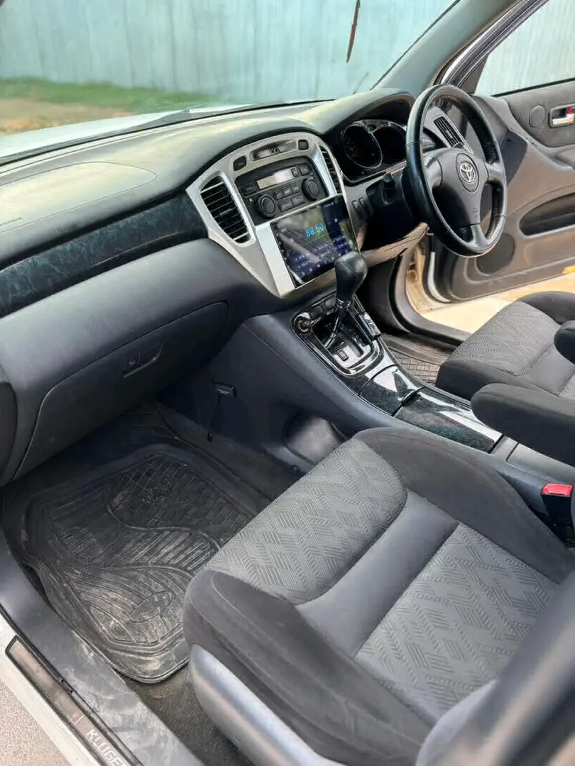 Toyota Kluger V (2002/3) thumbnail 8
