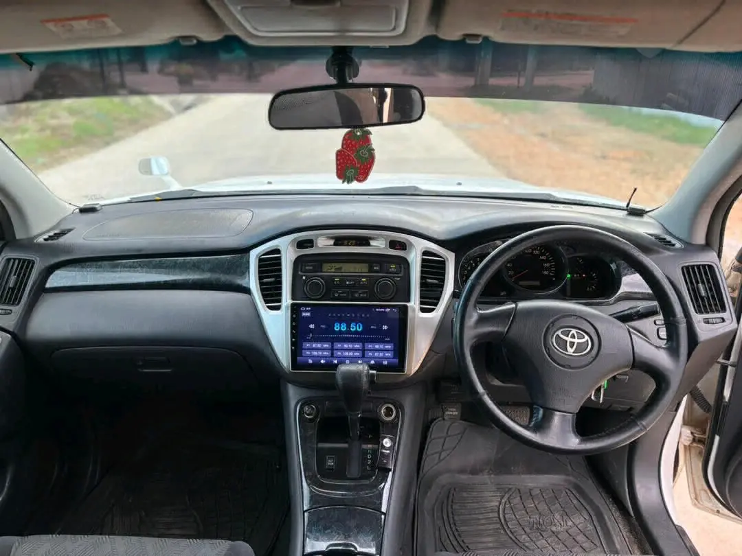 Toyota Kluger V (2002/3) thumbnail 9