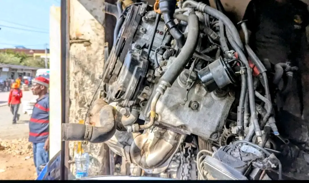 Subaru Forester EJ20 Non-Turbo Engine thumbnail 2