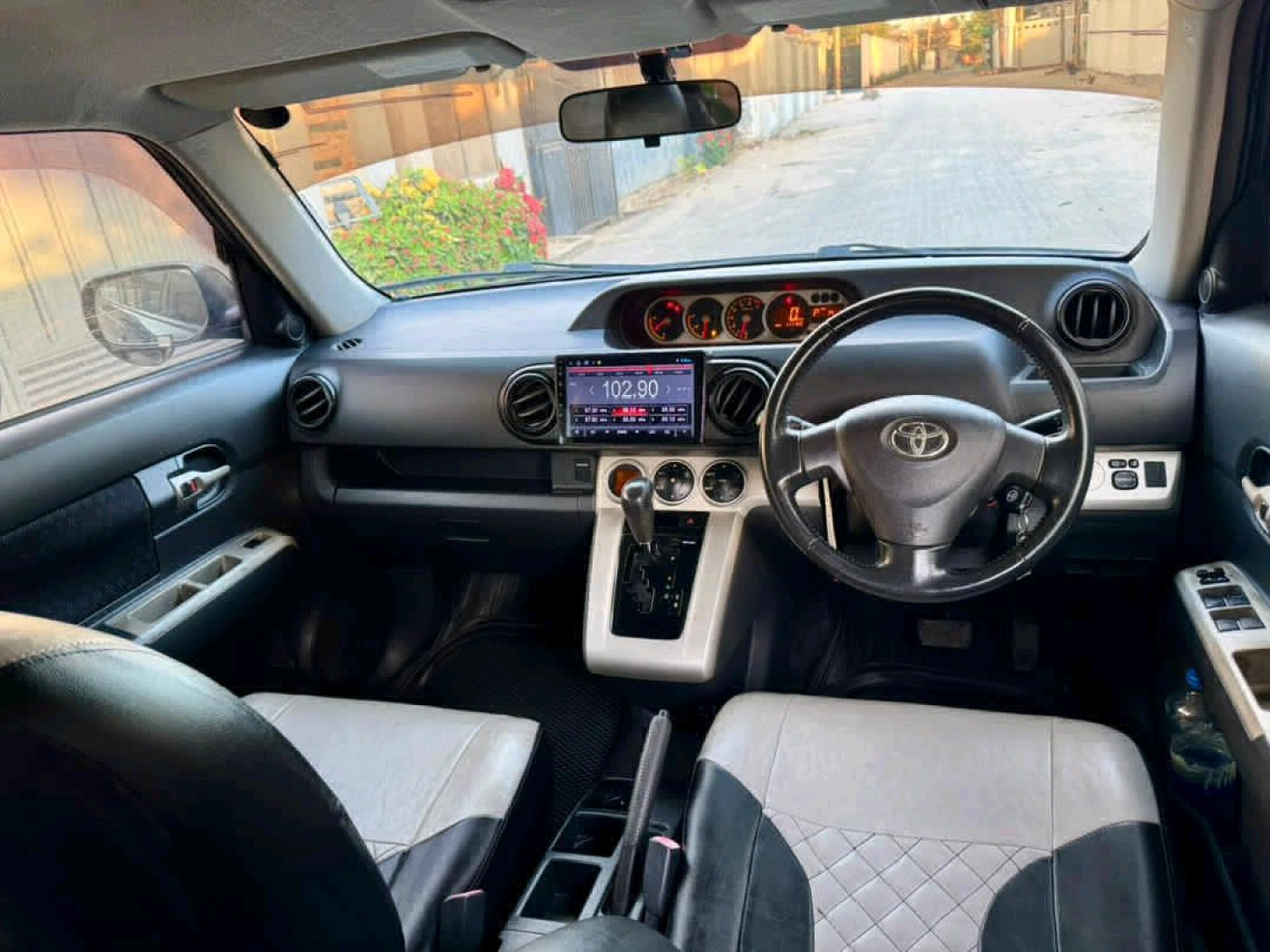 Toyota Rumion DWR 2008 Automatic thumbnail 6