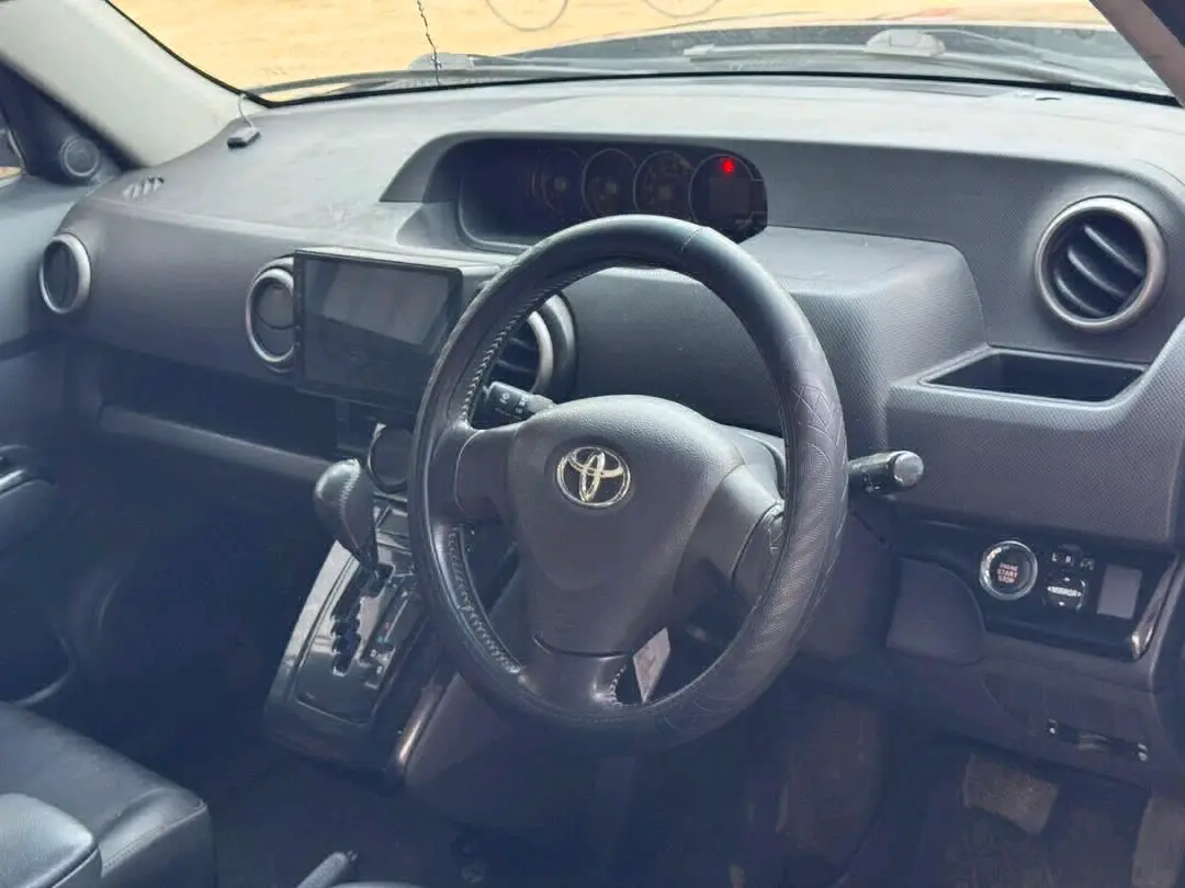 Toyota Rumion 2009, Black, Low Mileage thumbnail 2