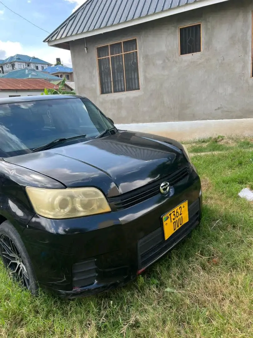 Toyota Rumion 2009, Black, Low Mileage thumbnail 6