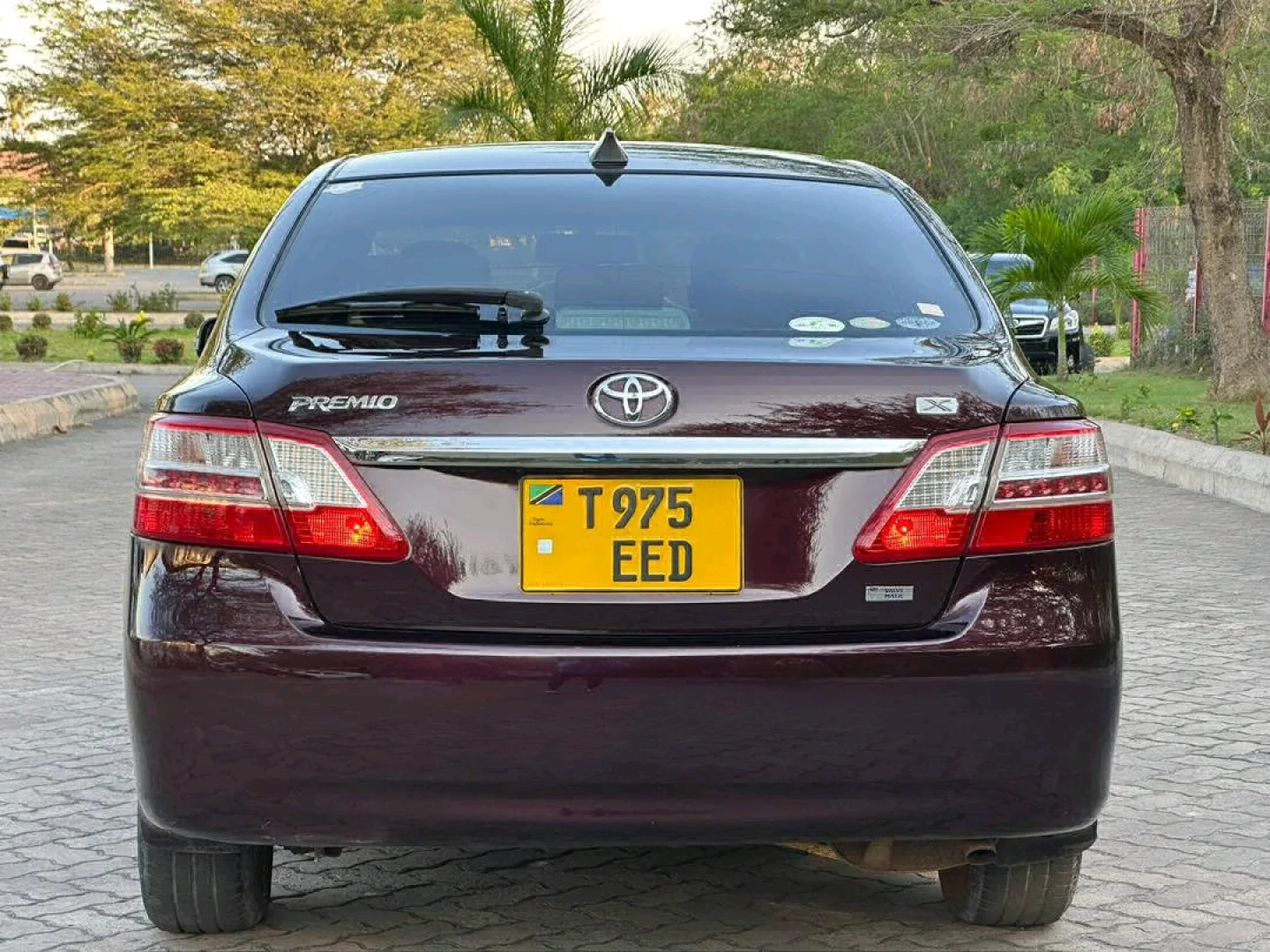 Toyota Premio X New Model 2010 Maroon thumbnail 3